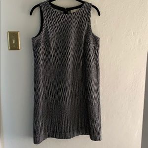 Flattering woman’s Aline dress. Loft medium petite